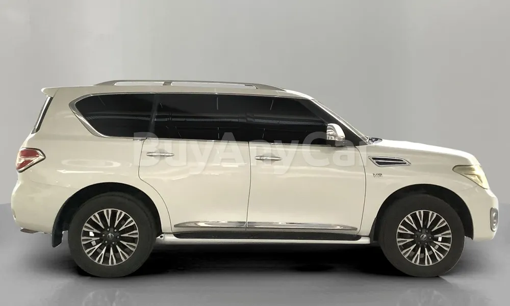 Vehicle photo 3