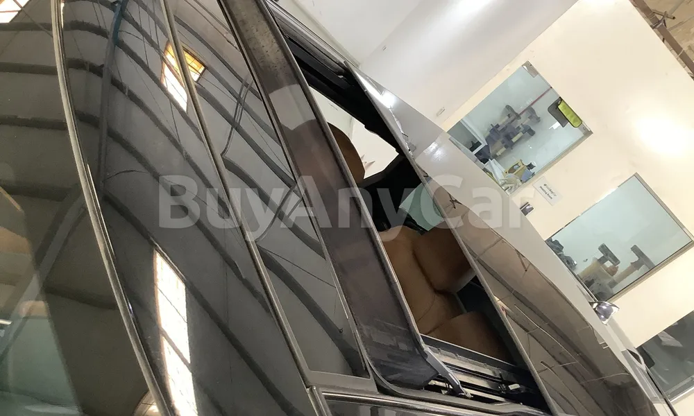 Vehicle photo 5