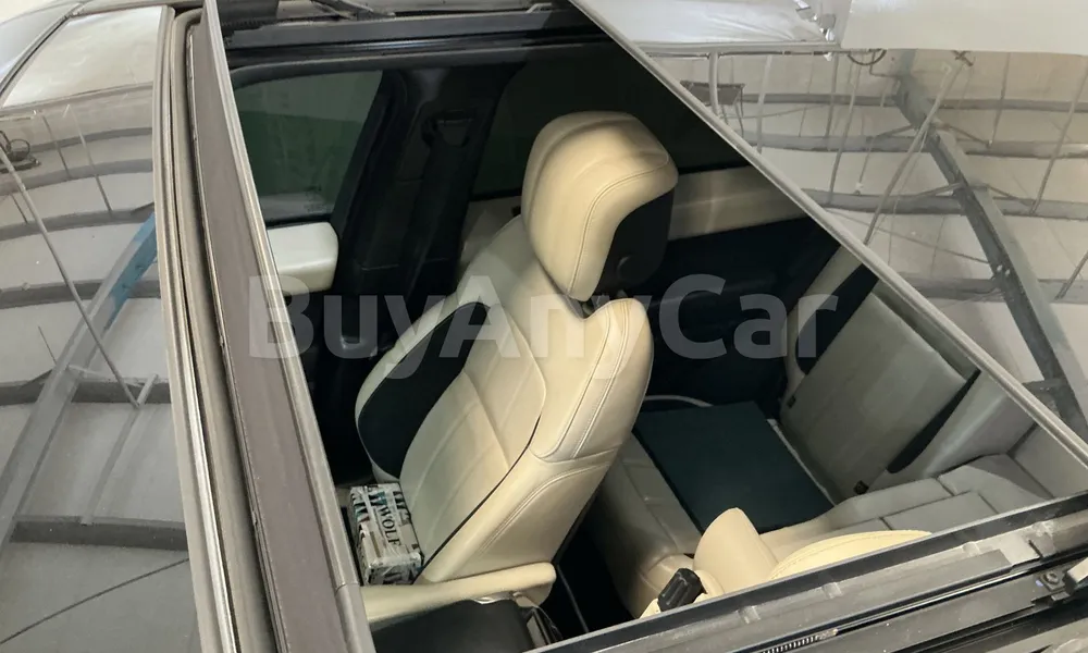 Vehicle photo 5