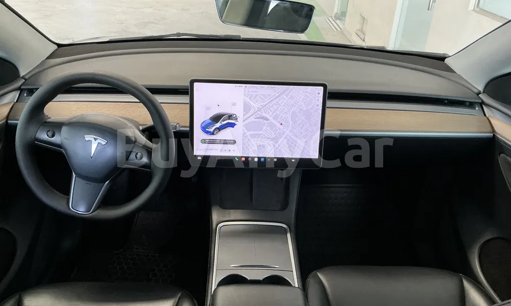 Vehicle photo 8