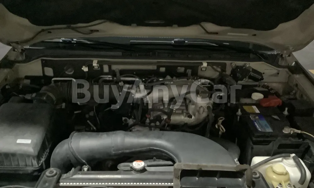 Vehicle photo 5
