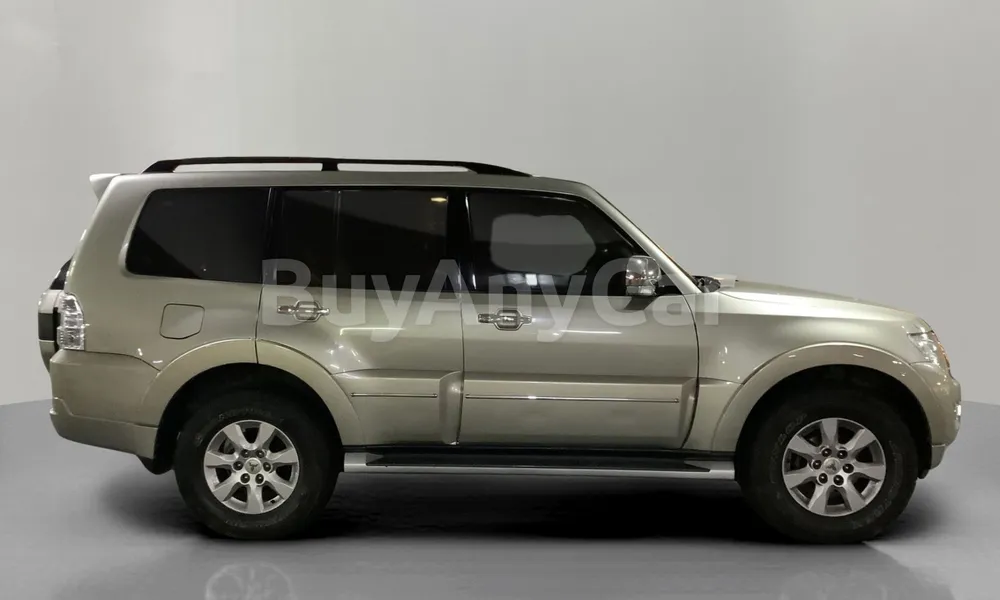 Vehicle photo 3
