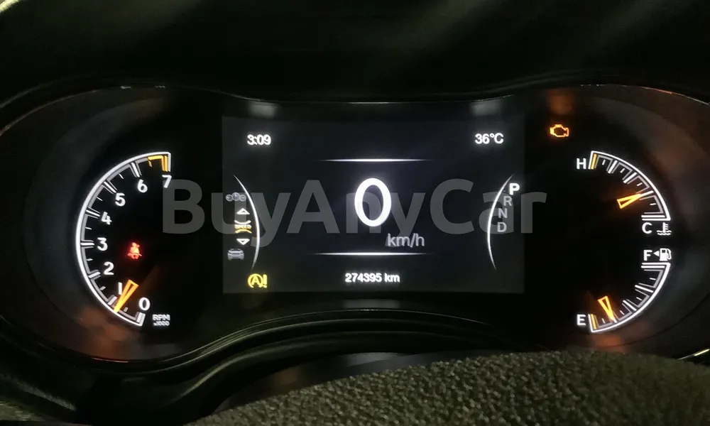 Vehicle photo 8