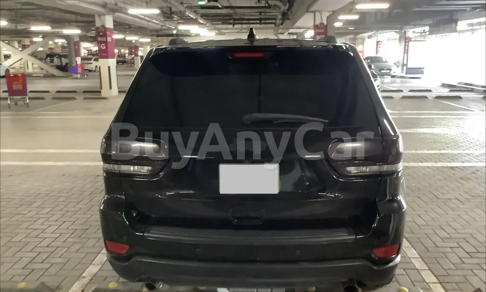 Vehicle photo 4