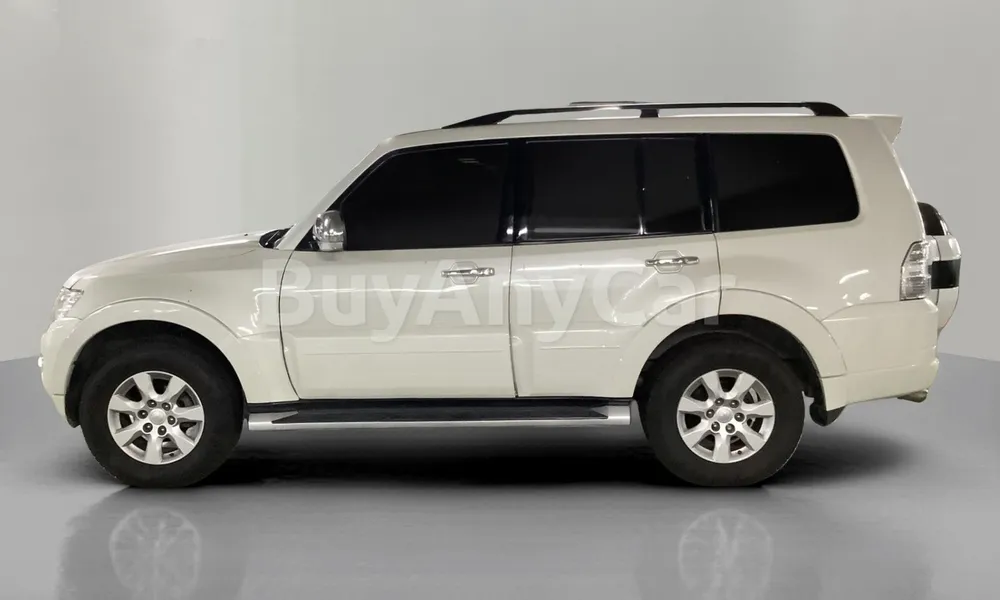 Vehicle photo 4