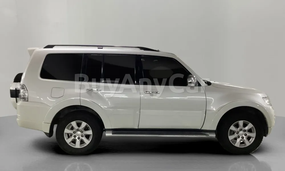 Vehicle photo 3