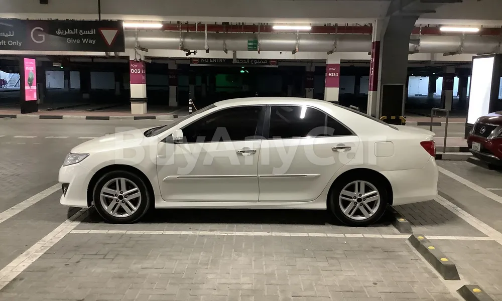 Vehicle photo 3