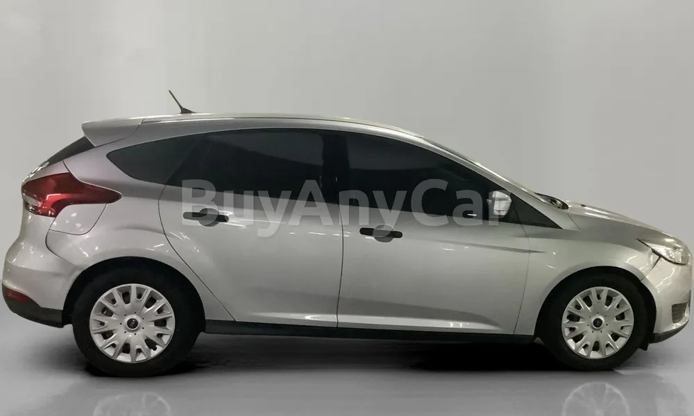 Vehicle photo 3