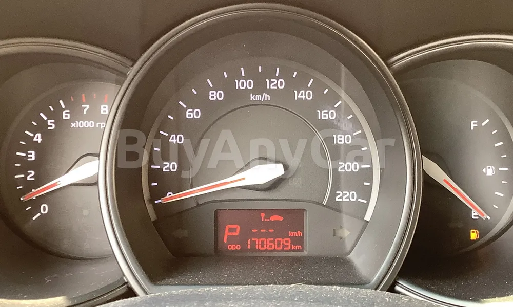 Vehicle photo 7