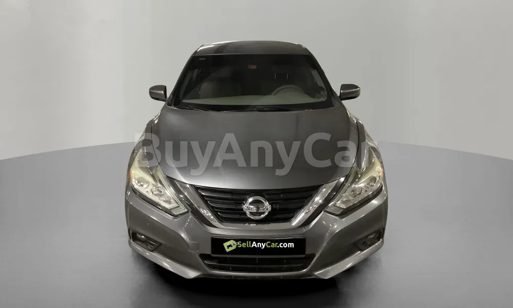 Vehicle photo 1