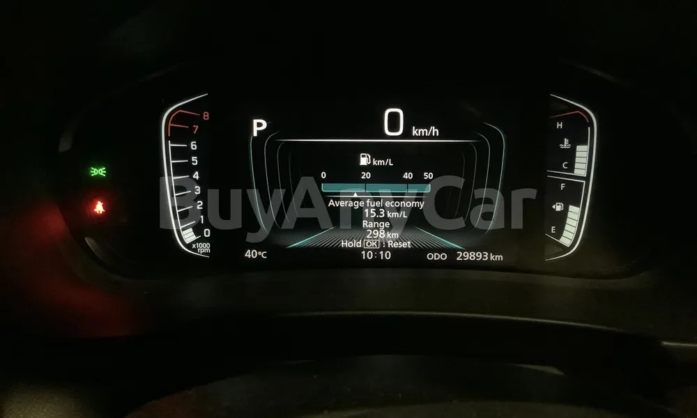 Vehicle photo 7