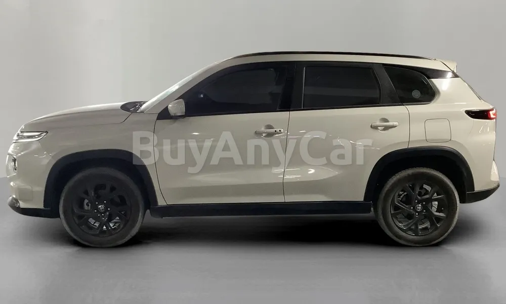 Vehicle photo 4