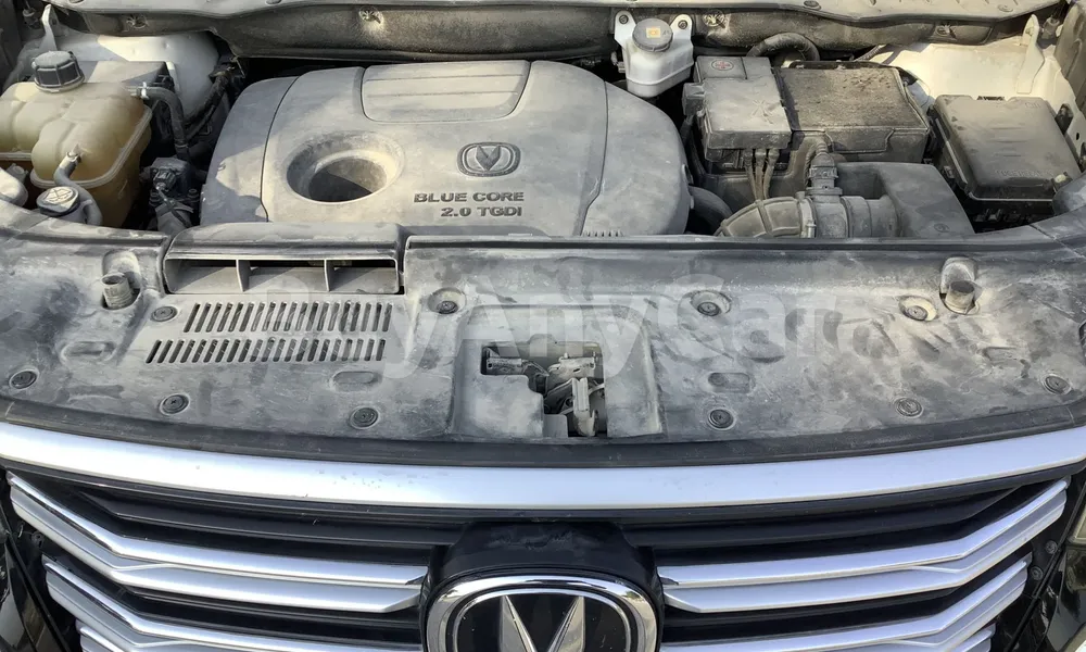 Vehicle photo 6