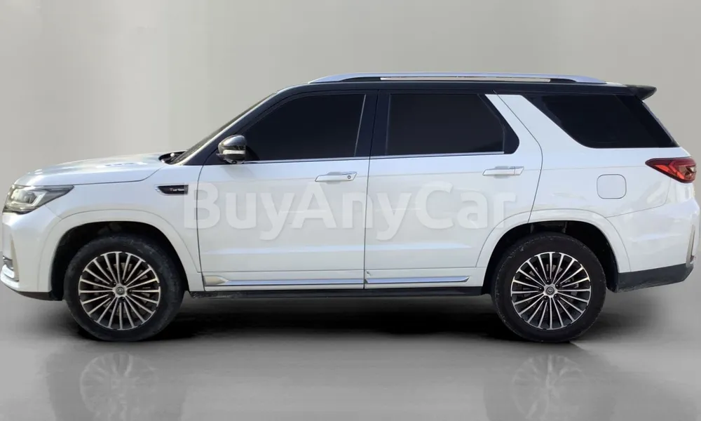 Vehicle photo 4