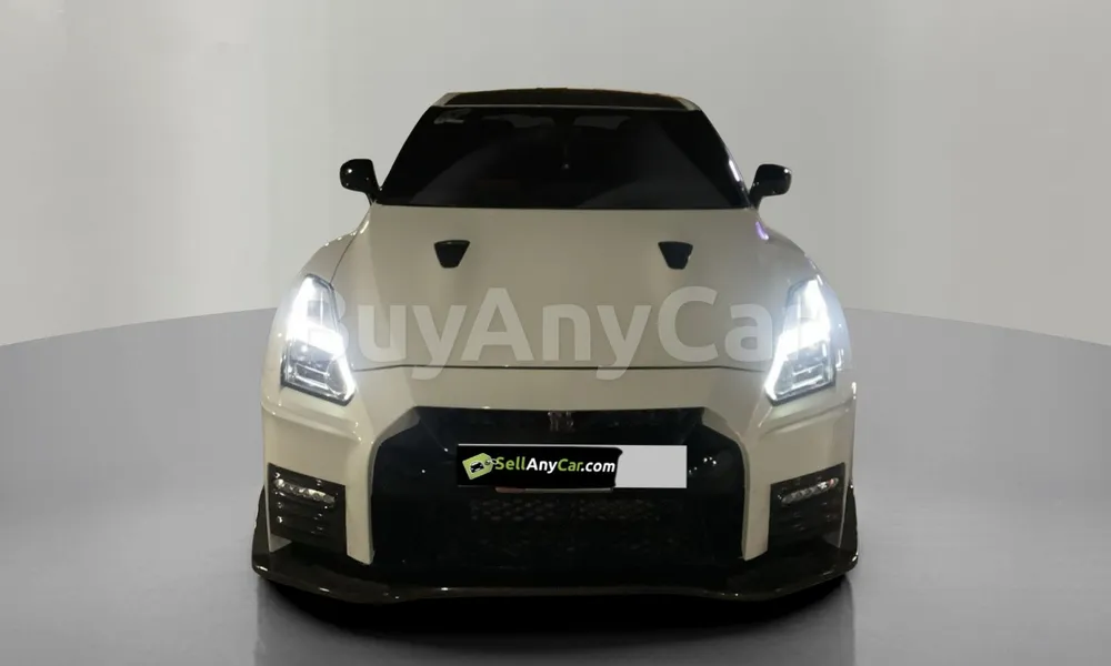 Vehicle photo 1