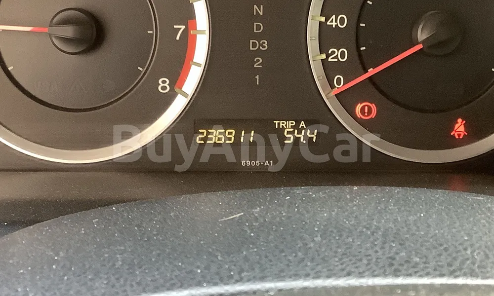 Vehicle photo 8