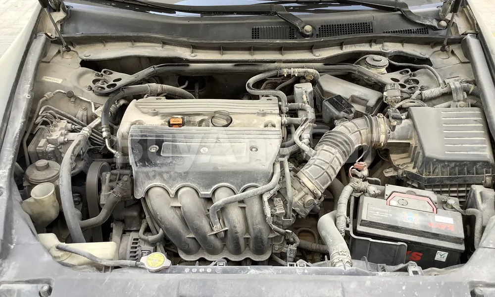 Vehicle photo 6
