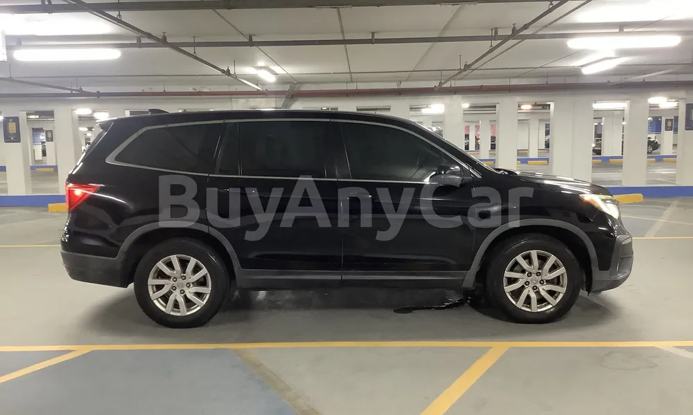 Vehicle photo 3