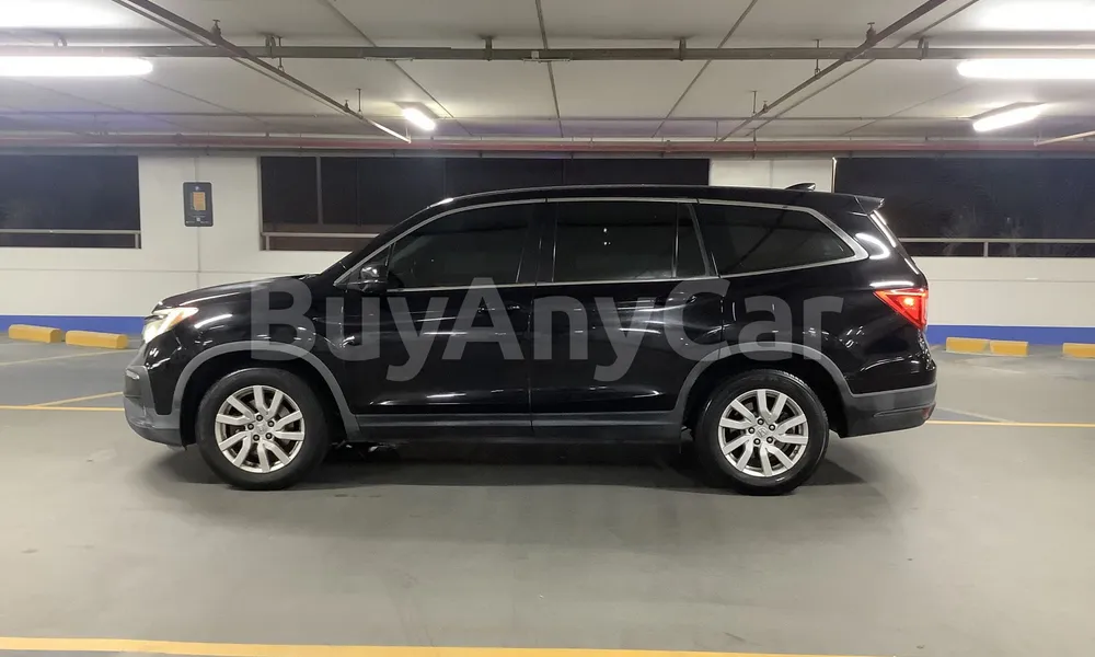 Vehicle photo 4