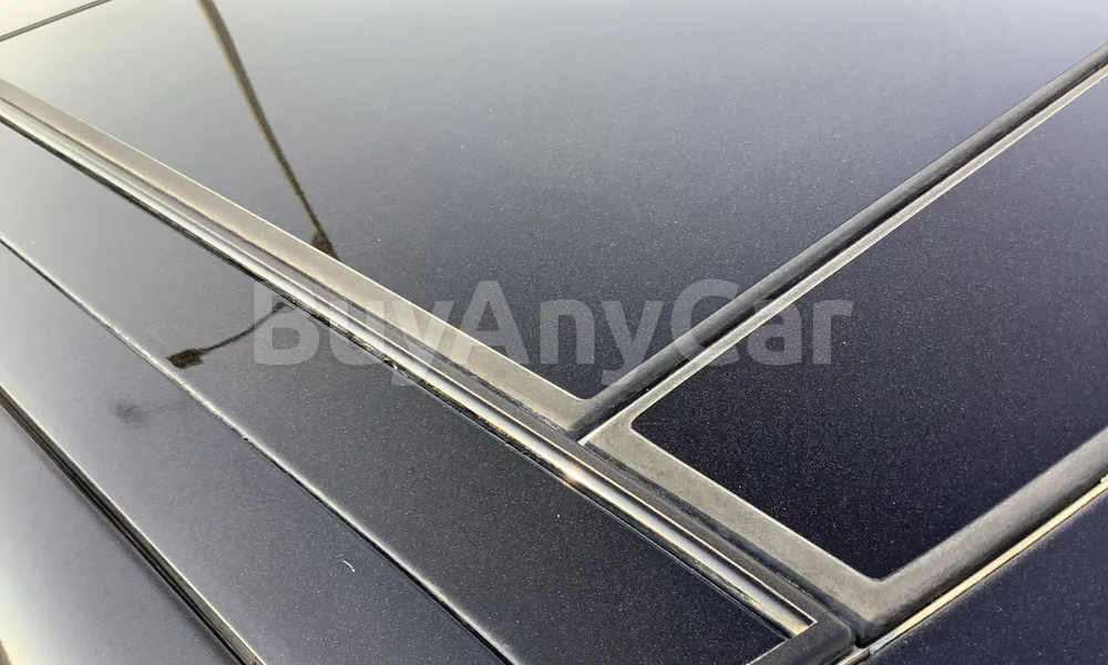 Vehicle photo 5