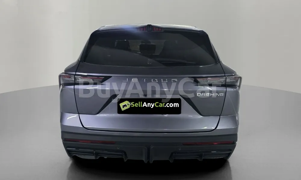 Vehicle photo 2
