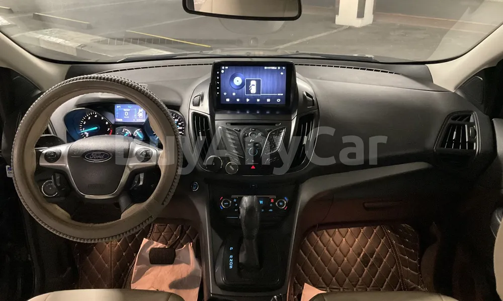 Vehicle photo 8
