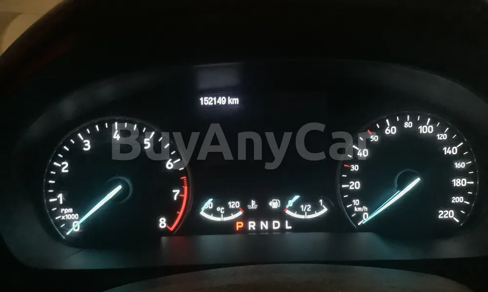 Vehicle photo 6