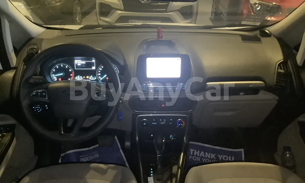 Vehicle photo 8