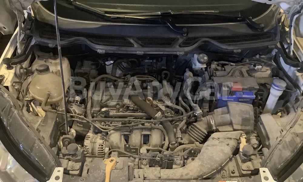 Vehicle photo 7