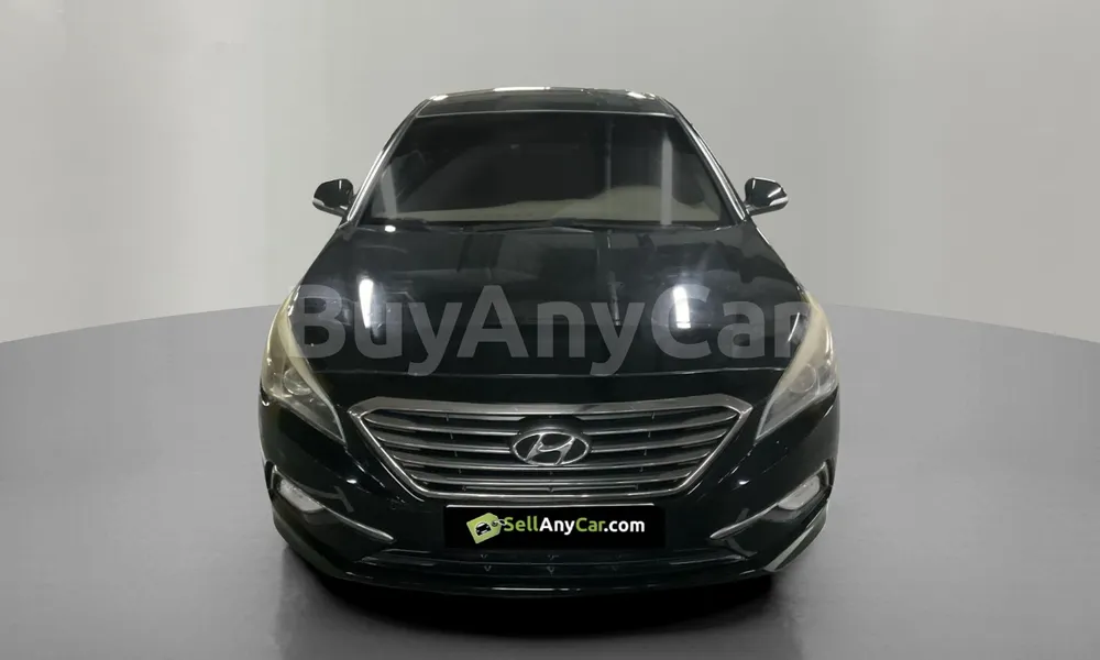 Vehicle photo 1