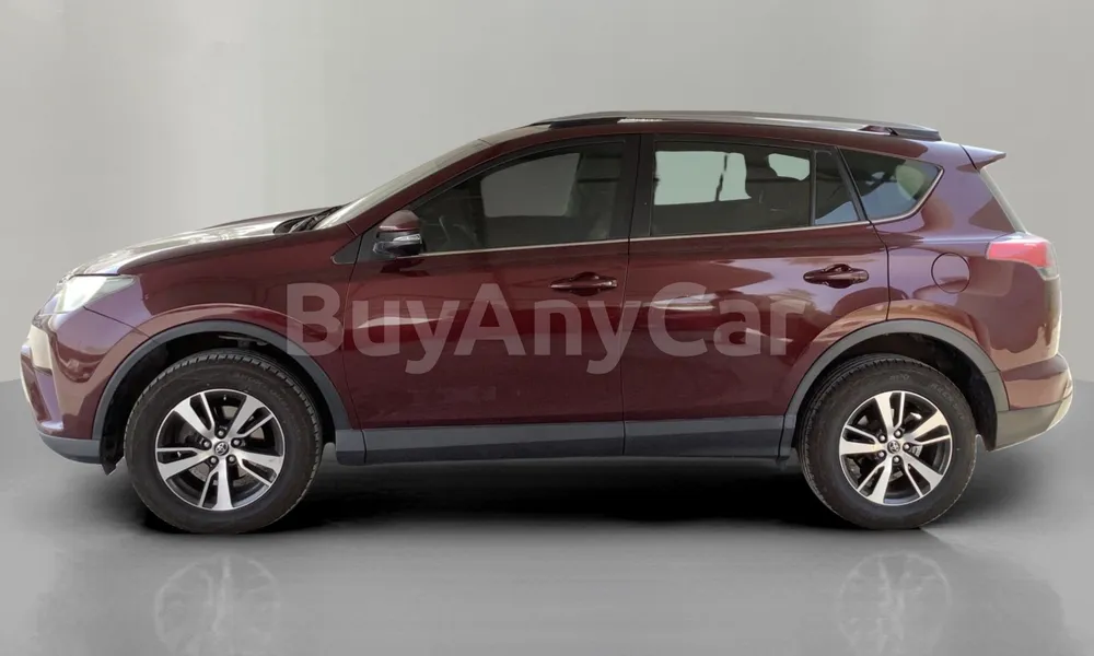 Vehicle photo 4