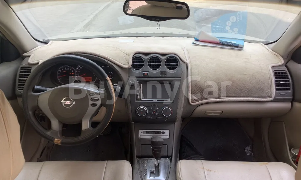 Vehicle photo 10
