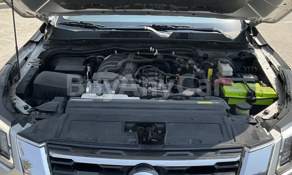 Vehicle photo 8