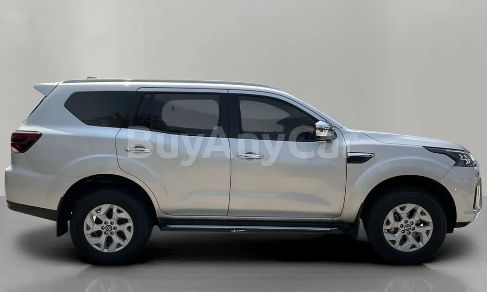 Vehicle photo 3