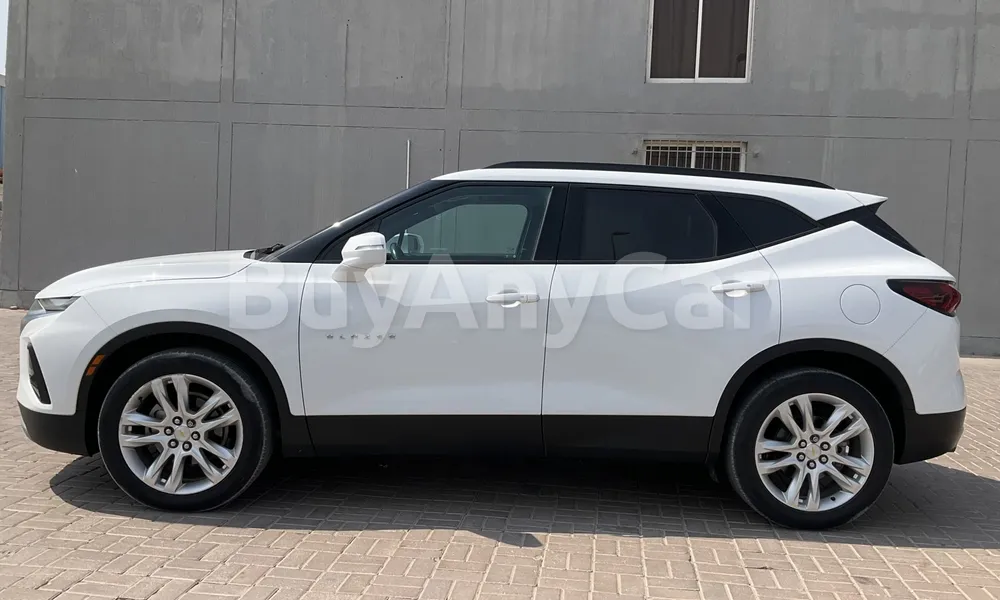 Vehicle photo 5