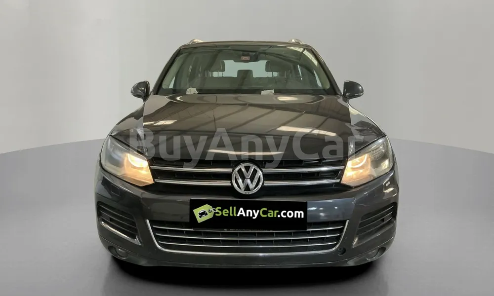 Vehicle photo 1