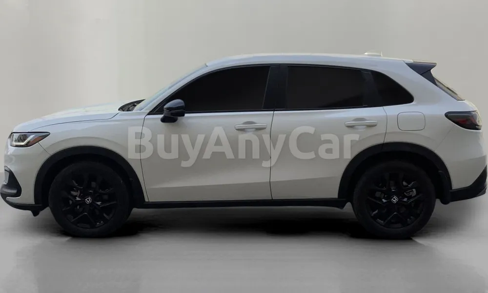 Vehicle photo 4