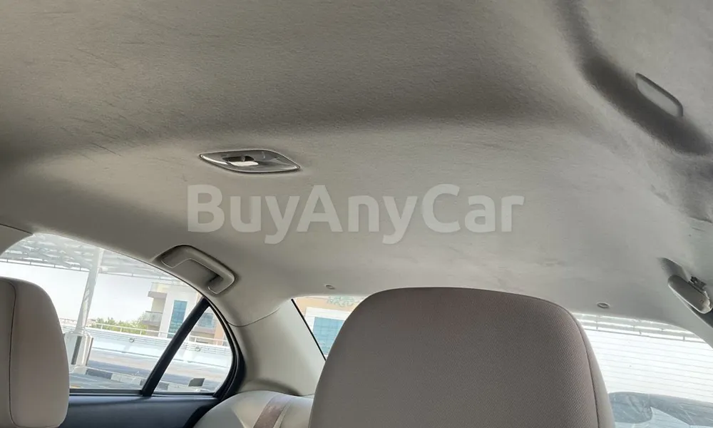 Vehicle photo 8