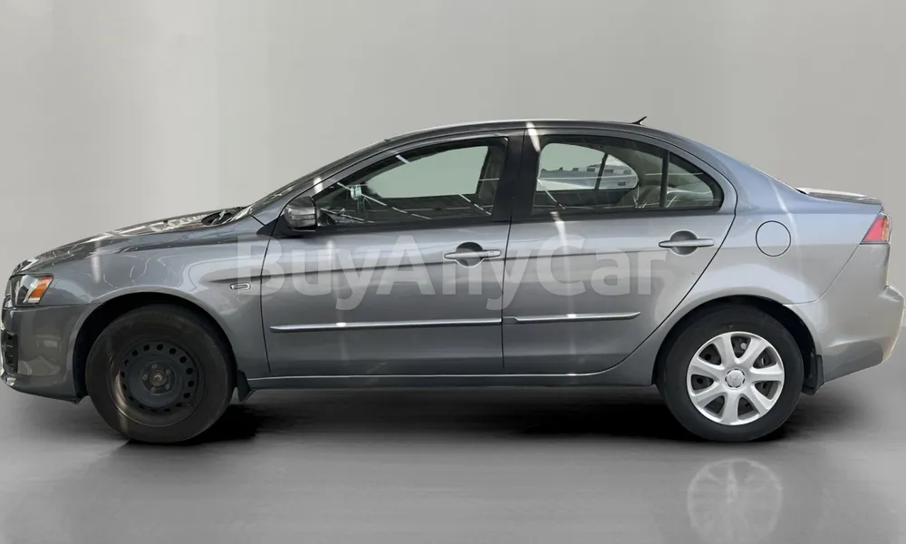 Vehicle photo 5
