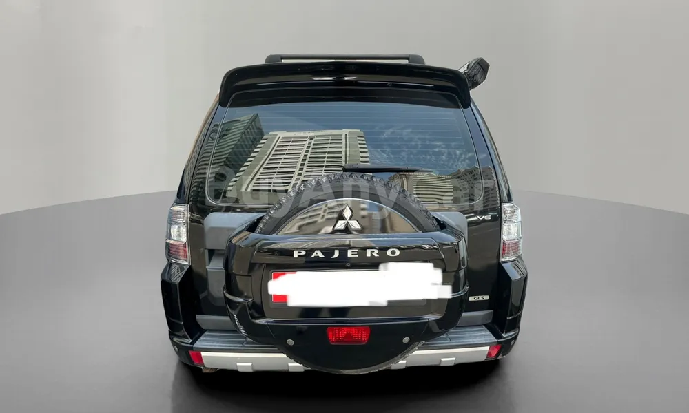Vehicle photo 2
