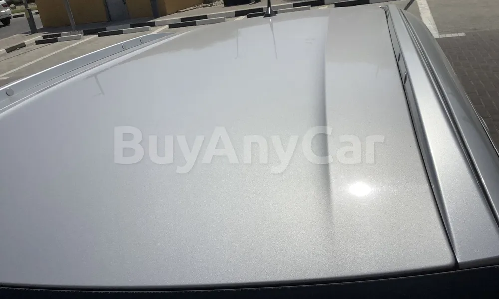 Vehicle photo 6