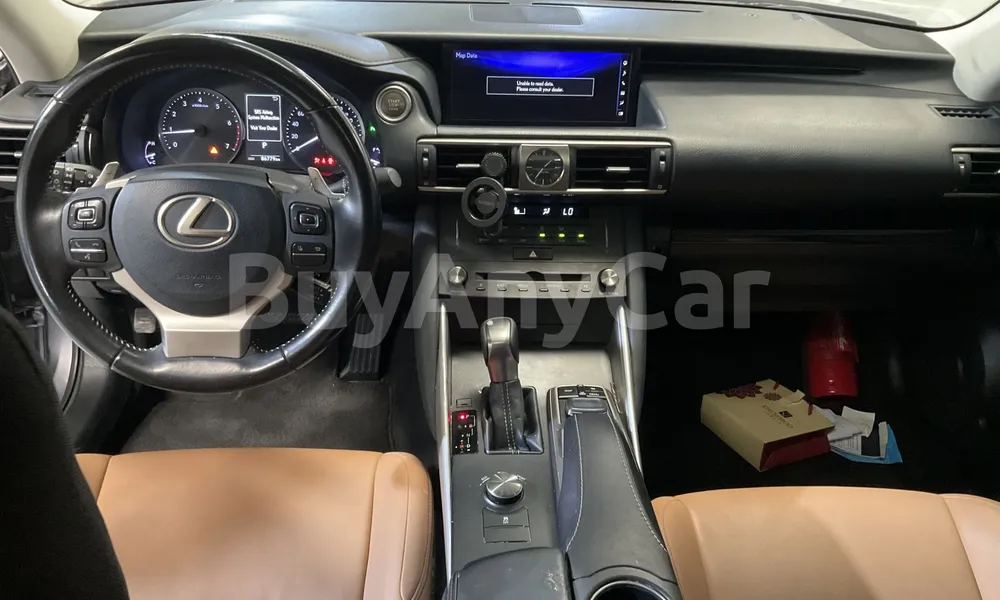 Vehicle photo 8