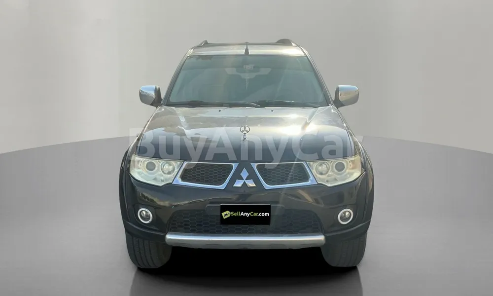 Vehicle photo 1