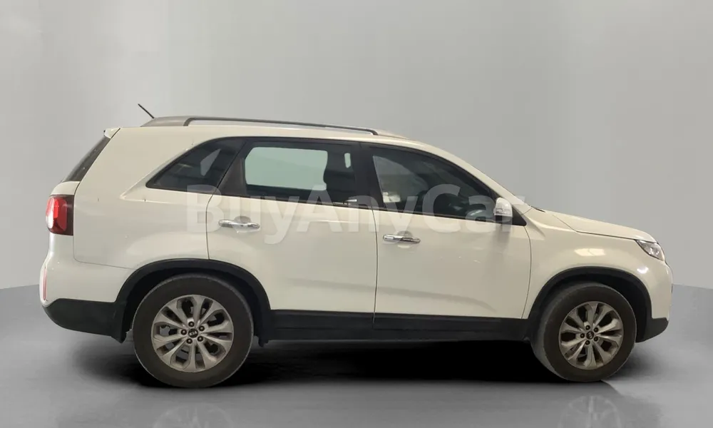 Vehicle photo 3
