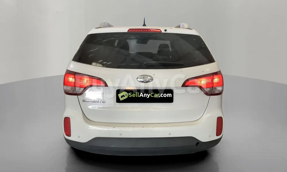 Vehicle photo 2