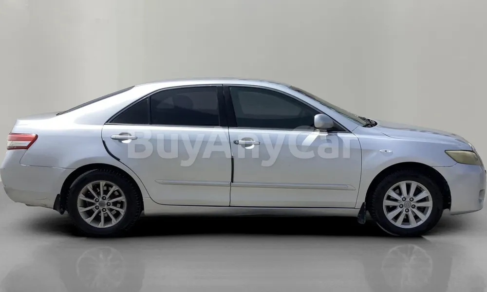 Vehicle photo 3