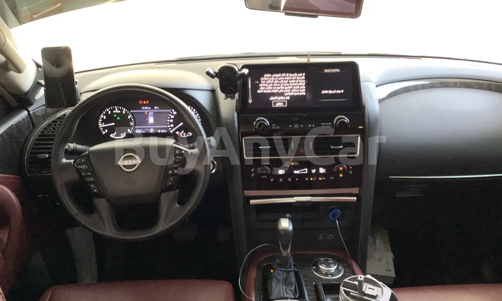 Vehicle photo 8