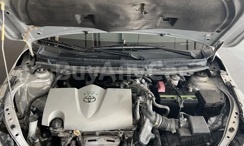 Vehicle photo 6