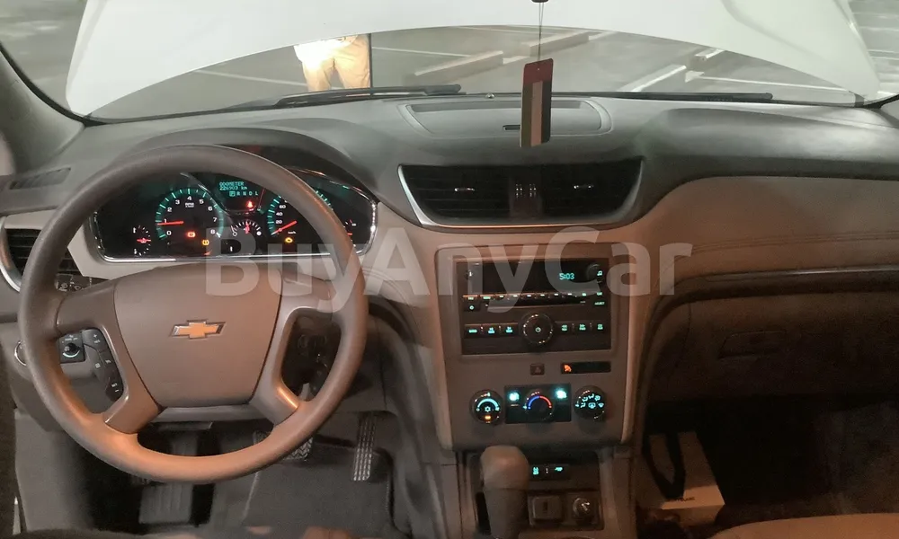 Vehicle photo 7