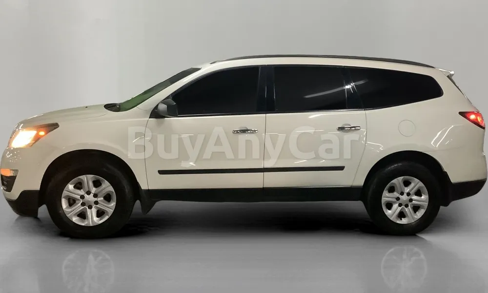 Vehicle photo 4